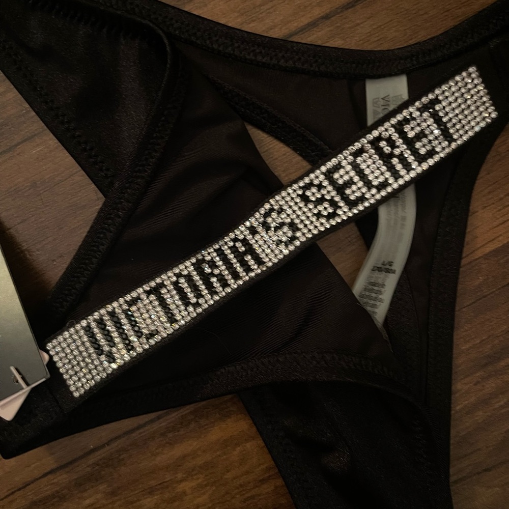 NWT Victoria’s Secret Thong Bikini Bottom